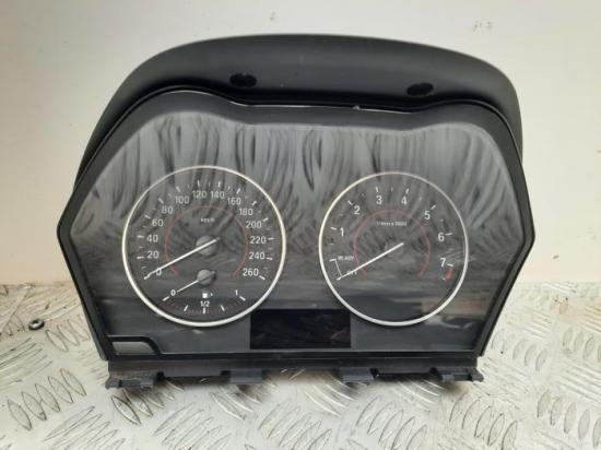 Drehzahlmesser BMW 1er F21 17649411 Bild Drehzahlmesser BMW 1er F21 17649411