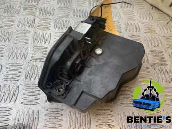Klappenschlosszug BMW 1er F21 7229461 Bild Klappenschlosszug BMW 1er F21 7229461