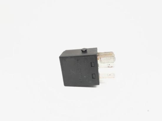 Relais VW Touran 1T3 4H0951253 Bild Relais VW Touran 1T3 4H0951253