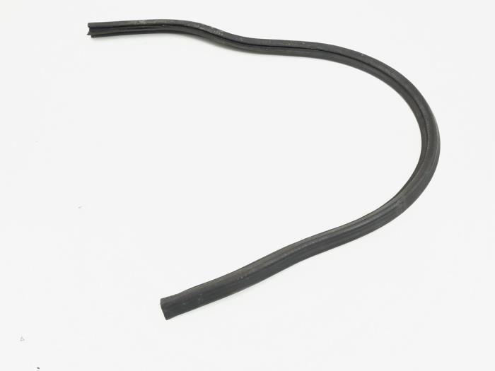 Grill Windlauf VW Golf V 1K 1K0823723B Bild Grill Windlauf VW Golf V 1K 1K0823723B