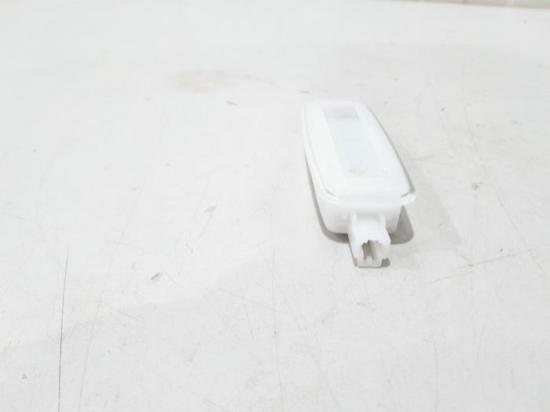 Innenleuchte Audi A3 Sportback 8V 4H0947105D Bild Innenleuchte Audi A3 Sportback 8V 4H0947105D