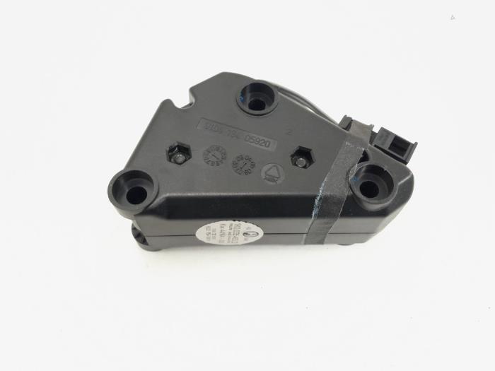 Antennenverstärker VW Golf V 1K 1K0035463D Bild Antennenverstärker VW Golf V 1K 1K0035463D