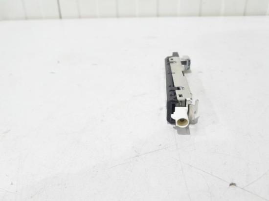 Antennenverstärker Audi A3 Sportback 8V 8V4035225 Bild Antennenverstärker Audi A3 Sportback 8V 8V4035225