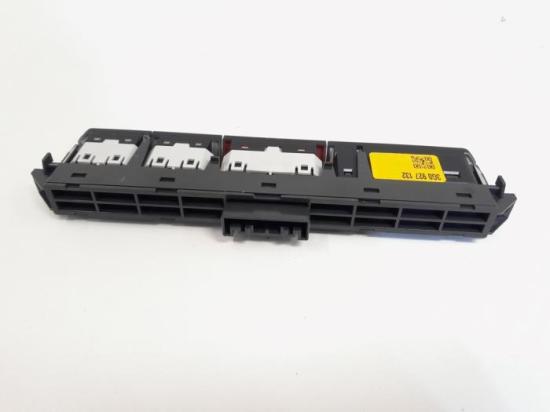 Schalter für Warnblinker VW Passat B8 Variant 3G 3G0927132 Bild Schalter für Warnblinker VW Passat B8 Variant 3G 3G0927132