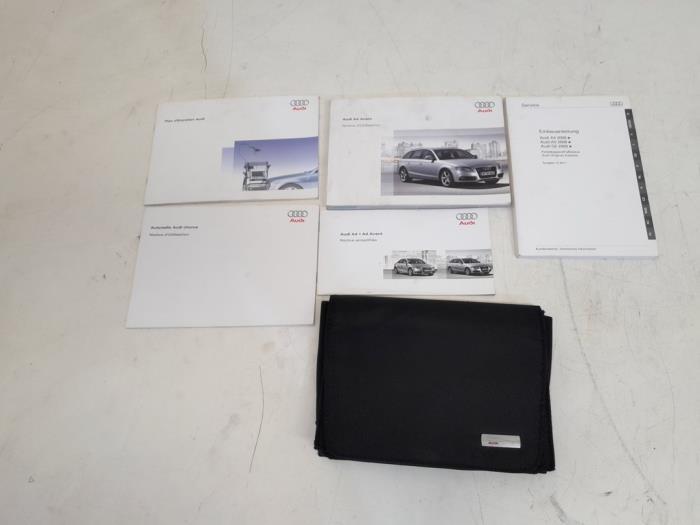 Bordbuch Audi A4 Avant 8K, B8 Bild Bordbuch Audi A4 Avant 8K, B8