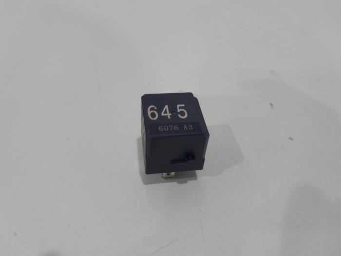 Relais Audi A6 Avant 4G, C7 4H0951253A