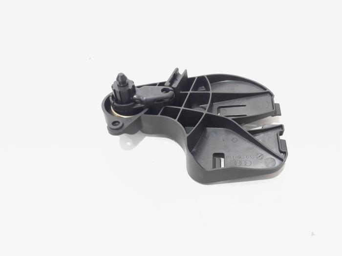 Sonstiges Teil Audi A3 Sportback 8V 8T1823633B Bild Sonstiges Teil Audi A3 Sportback 8V 8T1823633B