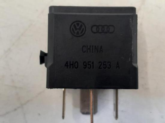 Relais Audi A6 4G, C7 4H0951253 Bild Relais Audi A6 4G, C7 4H0951253