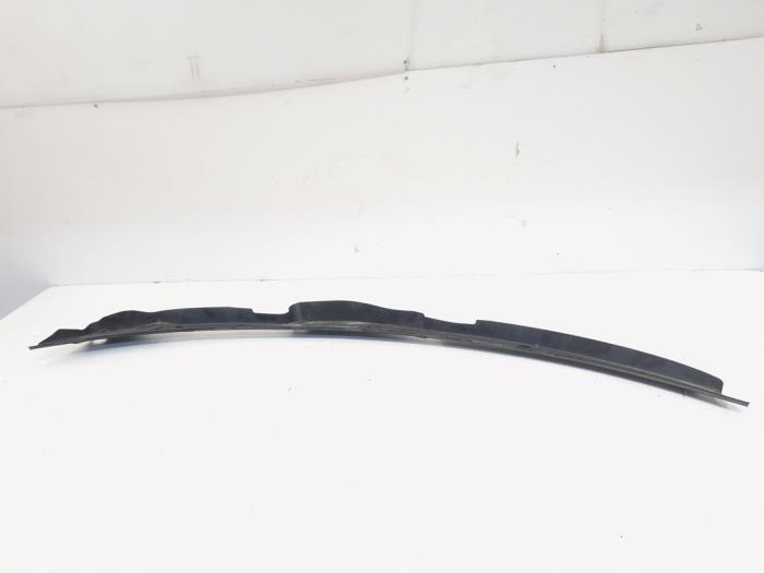 Grill Windlauf Audi A4 Avant 8K, B8 8K1819403 Bild Grill Windlauf Audi A4 Avant 8K, B8 8K1819403