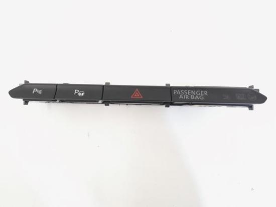 Schalter für Warnblinker VW Passat B8 Variant 3G 3G0927132 Bild Schalter für Warnblinker VW Passat B8 Variant 3G 3G0927132