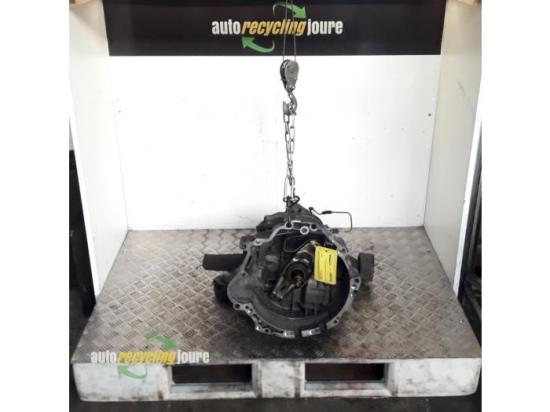 Schaltgetriebe VW Passat B5 Variant 3B5 00000 Bild Schaltgetriebe VW Passat B5 Variant 3B5 00000