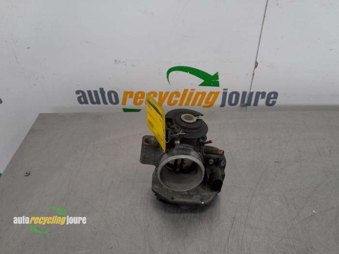 Drosselklappenstutzen VW Passat B5 Variant 3B5 021133066 Bild Drosselklappenstutzen VW Passat B5 Variant 3B5 021133066