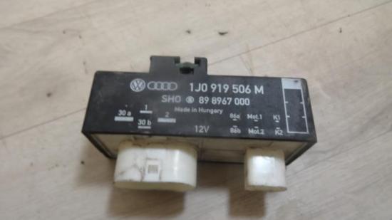 Vorglüh Steuergerät 4H0951253A Skoda Fabia (6Y2) Schrägheck 5-drs 1.4 TDI 80 (BNV) Bild Vorglüh Steuergerät 4H0951253A Skoda Fabia (6Y2) Schrägheck 5-drs 1.4 TDI 80 (BNV)