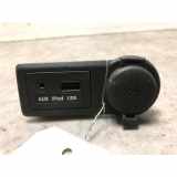 Aux-Anschluss USB Kia Venga Großraumlimousine 1.4 CRDi 16V (D4FC) 2011