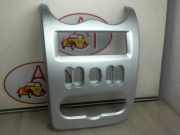 Armaturenbrett Mitte Verkleidung Dacia Logan MCV (KS) Kombi 1.5 dCi (K9K-796(K9K-87))