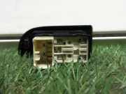 Schalter Für Elekt. Fensterheber Rechts Hinten 935853A110AX Hyundai Trajet Großraumlimousine 2.0 CRDi 16V (D4EA)