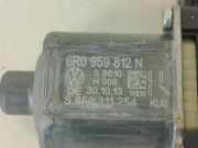 Fensterhebermotor 0130822533 Volkswagen Polo V (6R) Schrägheck 1.2 TDI 12V BlueMotion (CFWA) 2013-12 CFWA