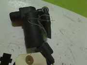 Scheibenwaschpumpe 1355124 Ford Focus 2 Schrägheck 1.8 TDCi 16V (KKDA) 2008-01