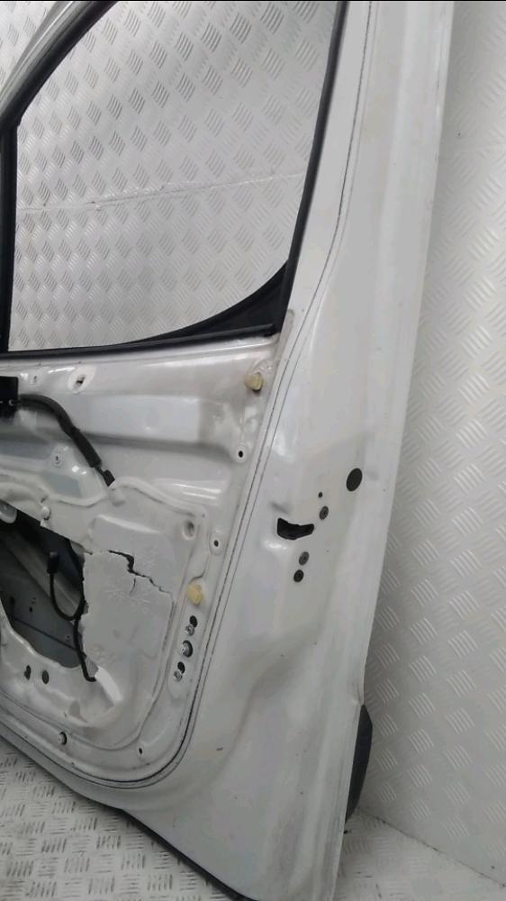 Tür Rechts Vorne 9004Z6 Citroën Berlingo Van 1.6 HDi 90 (DV6DTED(9HF)) 2012-09