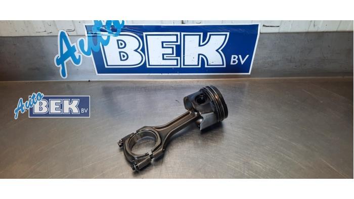 Kolben Opel Meriva B 0687776302 Bild Kolben Opel Meriva B 0687776302