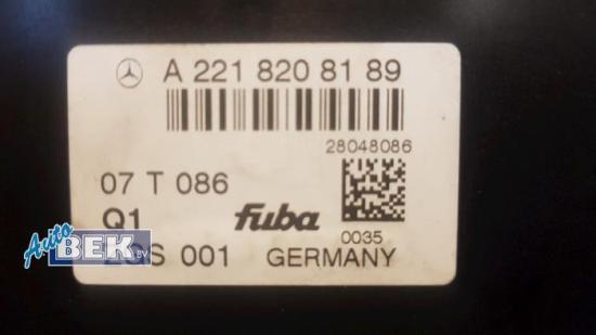 Antennenverstärker Mercedes-Benz S-Klasse W221 A2218208189 Bild Antennenverstärker Mercedes-Benz S-Klasse W221 A2218208189