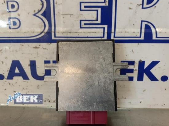 Relais für Kraftstoffpumpe BMW 3er Touring F31 55892110 Bild Relais für Kraftstoffpumpe BMW 3er Touring F31 55892110