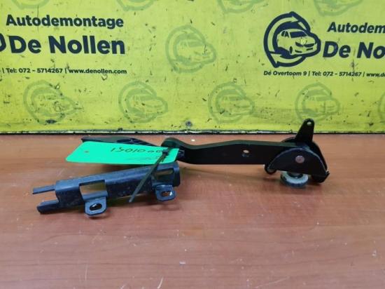 Klappenschlosszug VW Transporter T6 Fahrgestell 7E0843647C Bild Klappenschlosszug VW Transporter T6 Fahrgestell 7E0843647C