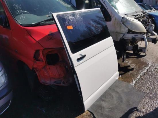 Schiebetür links VW Transporter T6 Fahrgestell Bild Schiebetür links VW Transporter T6 Fahrgestell