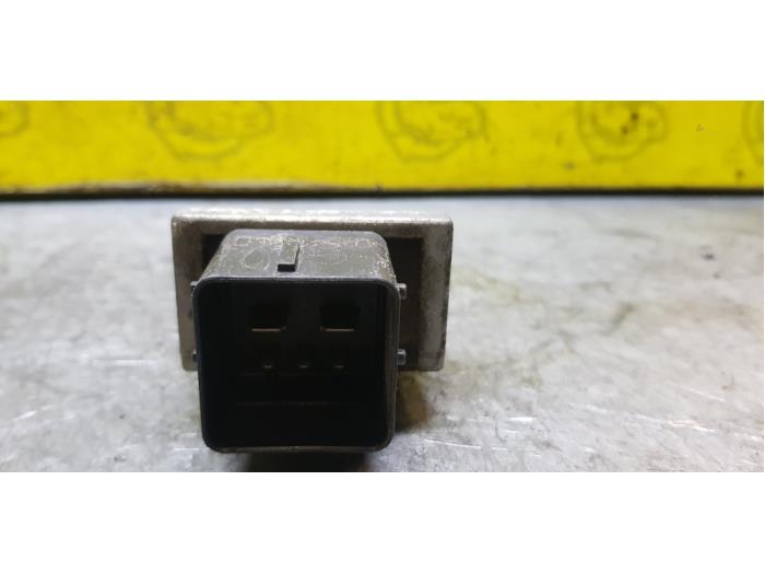 Relais für Glühanlage Renault Trafic II Kasten FL 8200859243 Bild Relais für Glühanlage Renault Trafic II Kasten FL 8200859243