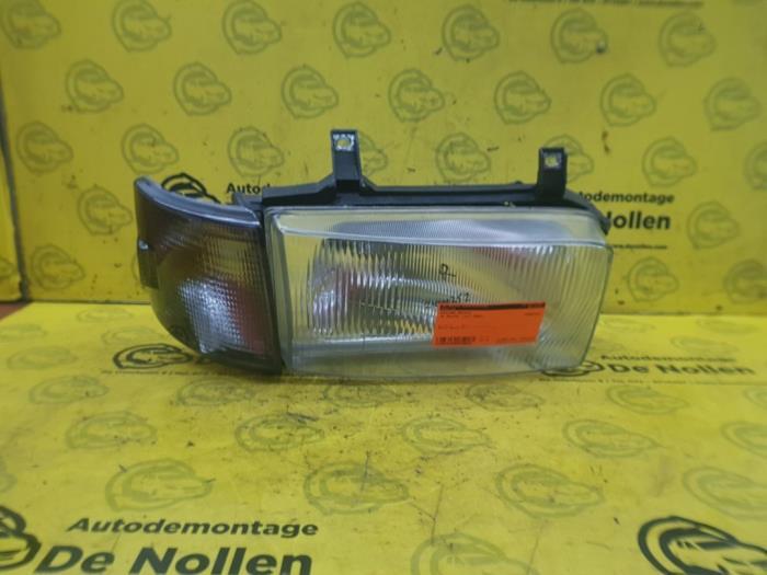 Hauptscheinwerfer rechts VW Transporter T4 Bus Bild Hauptscheinwerfer rechts VW Transporter T4 Bus
