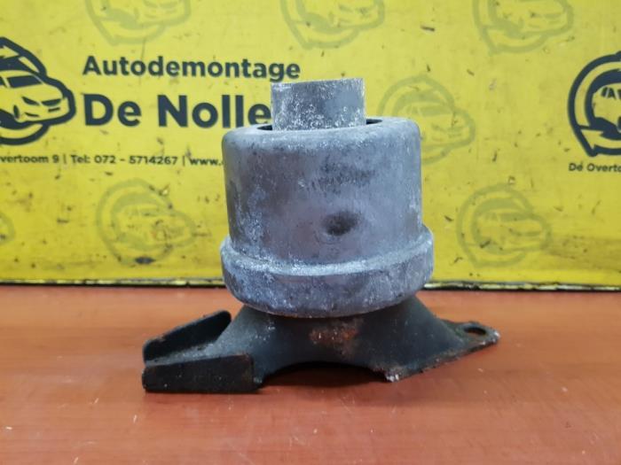 Motorbock VW Transporter T6 Fahrgestell 7E0199256J Bild Motorbock VW Transporter T6 Fahrgestell 7E0199256J