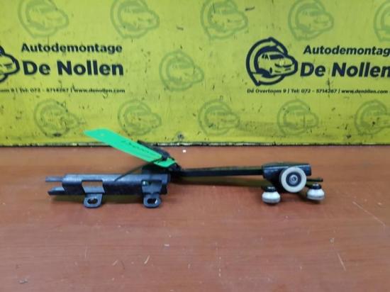 Klappenschlosszug VW Transporter T6 Fahrgestell 7E0843647C Bild Klappenschlosszug VW Transporter T6 Fahrgestell 7E0843647C