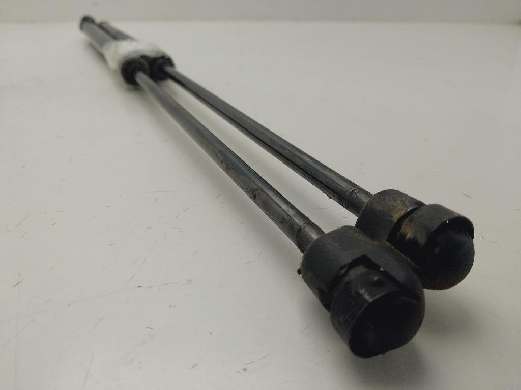 Gasdruckfedern Set Hinten 8V4827552 Audi A3 Sportback (8VA/8VF) Schrägheck 5-drs 1.6 TDI 16V (DGTE)