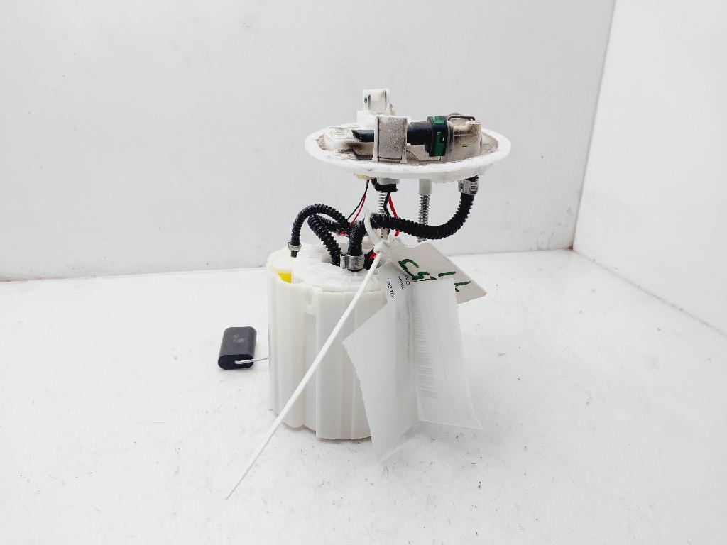 Tankschwimmer A2464700994 Mercedes-Benz GLA (156.9) SUV 1.6 180 16V (M270.910)