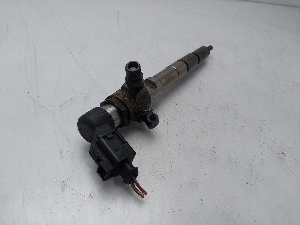 Kraftstoff-Injector 03L130277B Skoda Rapid Liftback 1.6 TDI 16V (CAYC)