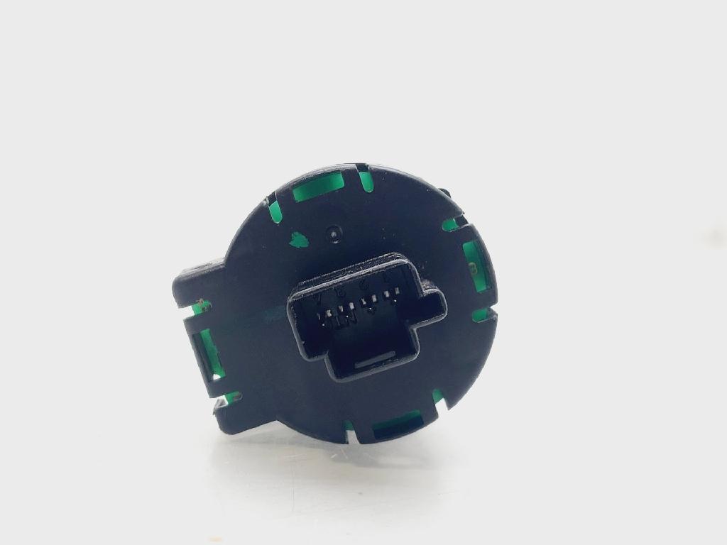 Sensor A2118300272 Mercedes-Benz E (W211) Limousine 2.2 E-220 CDI 16V (OM646.821)