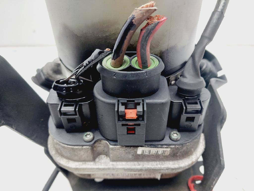 Servolenkung Pumpe 6R0423156 Seat Ibiza IV (6J5) Schrägheck 5-drs 1.9 TDI 105 (BLS)