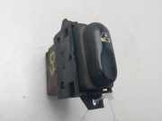 Schalter Für Elekt. Fensterheber Links Vorne 7701699597 Renault (B56) 2.2 D RXE 83 CV / 61 KW