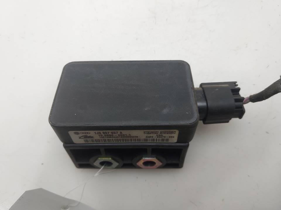 Sensor 1J0907657A Volkswagen Golf IV (1J1) Schrägheck 1.9 TDI (ALH) ALH