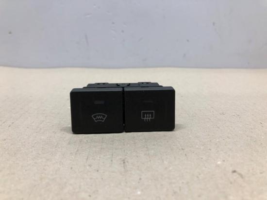 Verschiedenes Voorruitverwarming schakelaar 6S6T18K574AC Ford Fiesta 5 (JD/JH) Schrägheck 1.4 TDCi (F6JB(Euro 4)) 2006 Bild Verschiedenes Voorruitverwarming schakelaar 6S6T18K574AC Ford Fiesta 5 (JD/JH) Schrägheck 1.4 TDCi (F6JB(Euro 4)) 2006