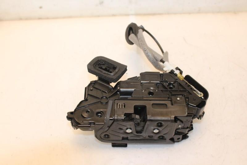 Türschloss Stangen Links Vorne 5TB837015 Volkswagen Polo VI (AW1) Schrägheck 5-drs 1.0 TGI 12V (DBYA) 2018 DBYA