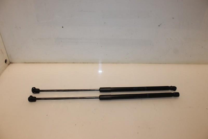 Gasdruckfedern Set Hinten 8V4827552 Audi A3 Sportback (8VA/8VF) Schrägheck 5-drs 1.4 TFSI 16V e-tron (CXUA(Euro 6)) 2015