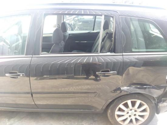 Tür Links Hinten 13203015 Opel Zafira (M75) Großraumlimousine 1.8 16V Ecotec (A18XER(Euro 5)) 2009-10 Bild Tür Links Hinten 13203015 Opel Zafira (M75) Großraumlimousine 1.8 16V Ecotec (A18XER(Euro 5)) 2009-10