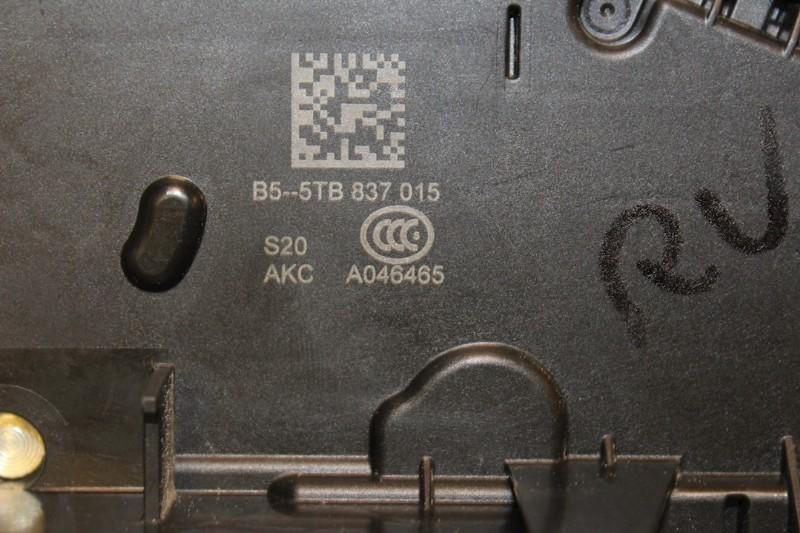 Türschloss Stangen Links Vorne 5TB837015 Volkswagen Polo VI (AW1) Schrägheck 5-drs 1.0 TGI 12V (DBYA) 2018 DBYA