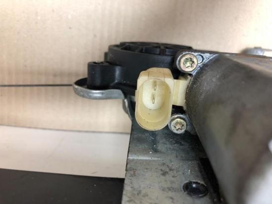 Fensterheber Rechts Hinten 30784579 Volvo V70 (SW) Kombi 2.4 20V 170 (B5244S) 2004 Bild Fensterheber Rechts Hinten 30784579 Volvo V70 (SW) Kombi 2.4 20V 170 (B5244S) 2004