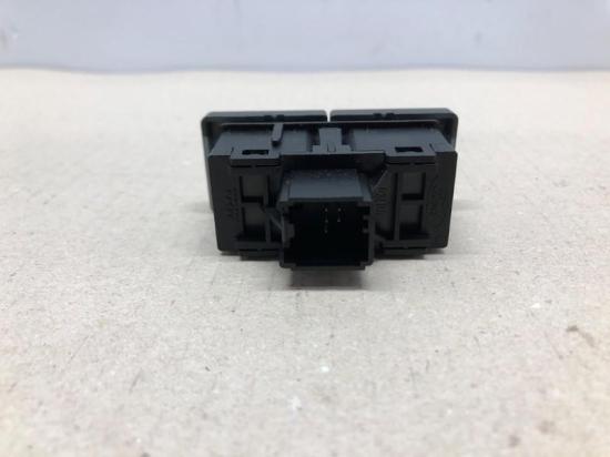 Verschiedenes Voorruitverwarming schakelaar 6S6T18K574AC Ford Fiesta 5 (JD/JH) Schrägheck 1.4 TDCi (F6JB(Euro 4)) 2006 Bild Verschiedenes Voorruitverwarming schakelaar 6S6T18K574AC Ford Fiesta 5 (JD/JH) Schrägheck 1.4 TDCi (F6JB(Euro 4)) 2006