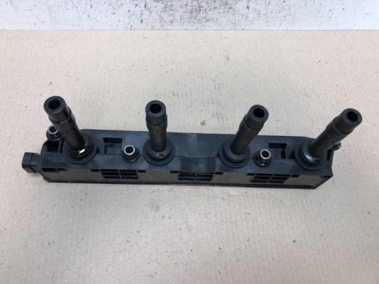 Zündspule 19050125 Opel Corsa C (F08/68) Schrägheck 1.4 16V (Z14XE) 2003-05 Bild Zündspule 19050125 Opel Corsa C (F08/68) Schrägheck 1.4 16V (Z14XE) 2003-05