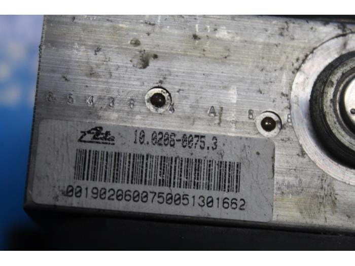 Pumpe ABS Ford C-Max 1692762 Bild Pumpe ABS Ford C-Max 1692762