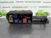 Sicherungskasten 8272005010 Toyota AVENSIS BERLINA (T 22) 2.0 Turbodiesel CAT
