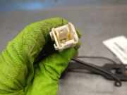 Gürtelschnalle Links Vorne 8975S9 Peugeot 207/207+ (WA/WC/WM) Schrägheck 1.4 HDi (DV4TD(8HZ))